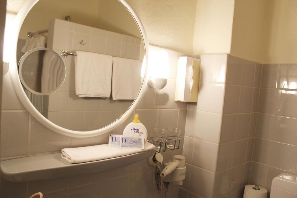Hotel Burgdacherl Neubeuern Zimmer foto